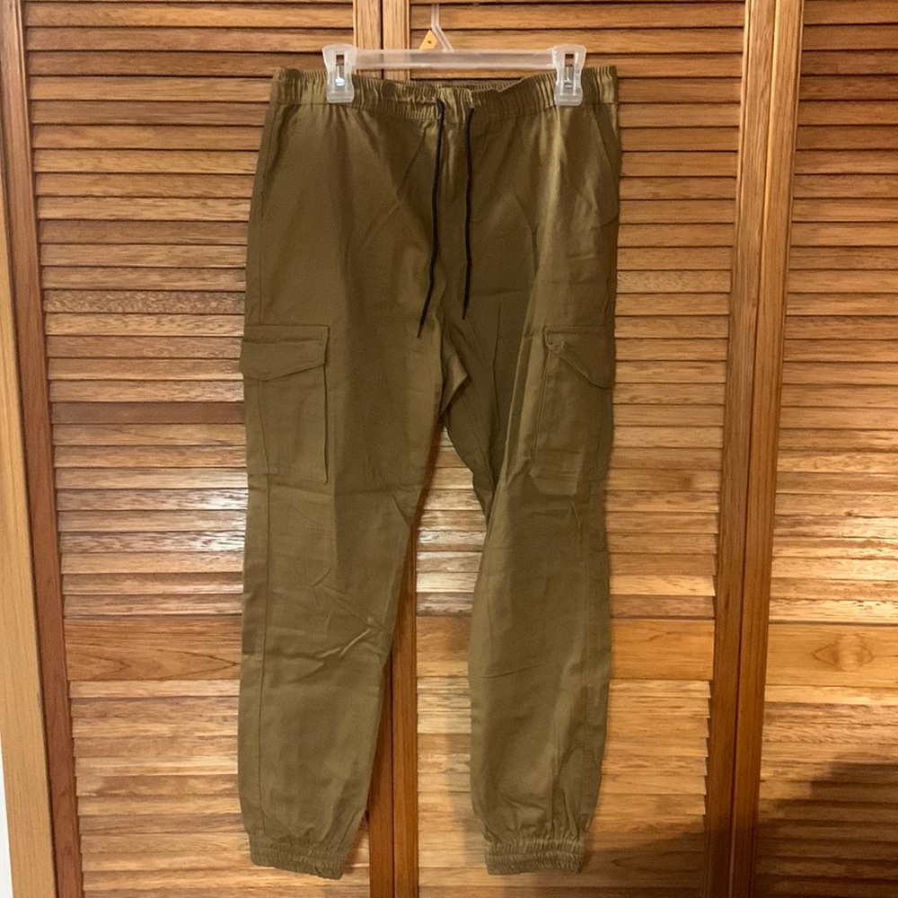 Brooklyn Cloth khaki jogger pants (Size M)